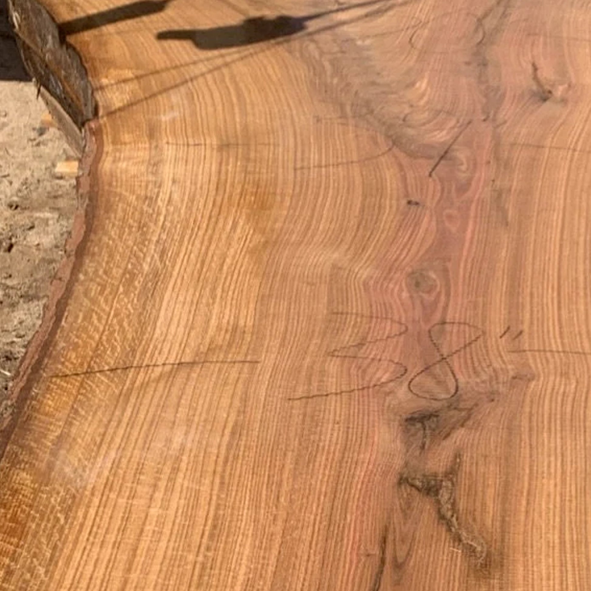 313900001 - Svartek_Massivt